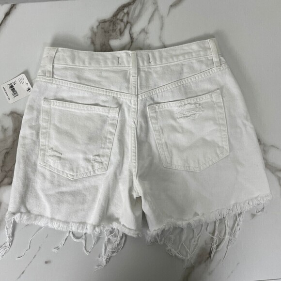Free People Size 24 Maggie Button Fly Mid-Rise White Distressed Denim NEW Shorts - Picture 14 of 14